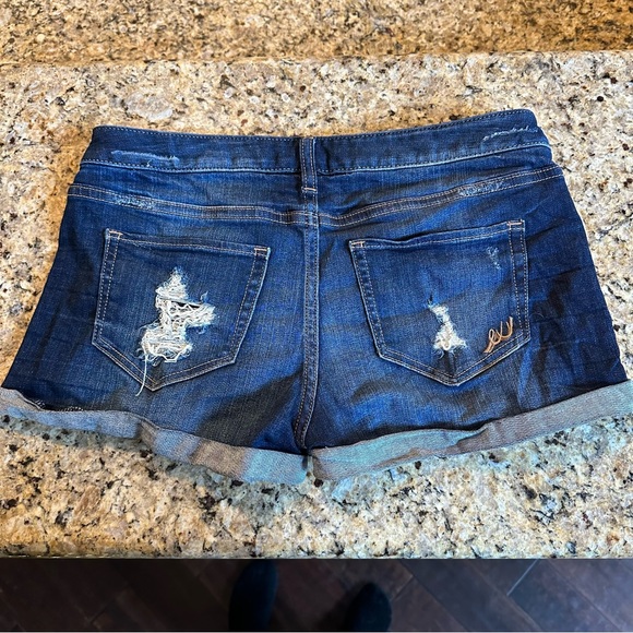 Express Denim Shorts - Size 2 - Picture 3 of 3